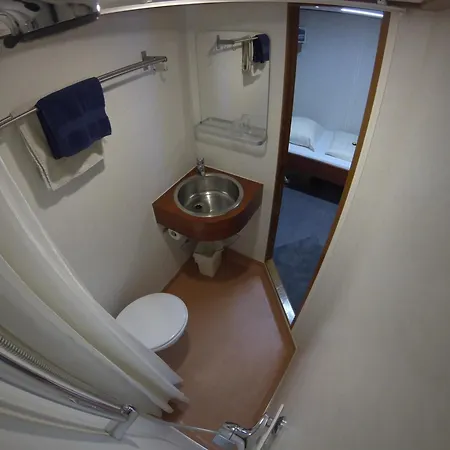 Botel Clair D'Etoile * أمستردام