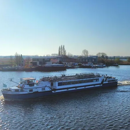 Botel Clair D'Etoile *