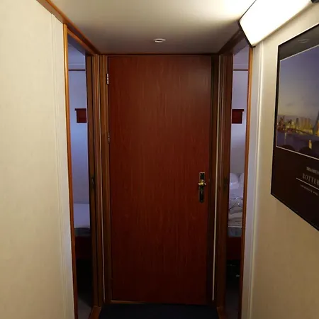 Botel Zwaantje