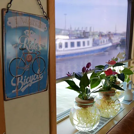 فندق Botel Clair D'Etoile *